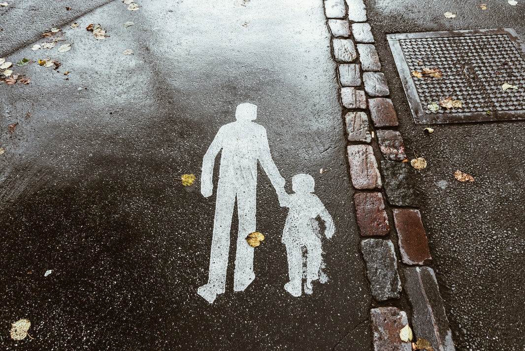 Proteggere le persone minorenni sui social